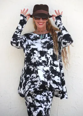 SPLOTCHIE Frenchie Flare Thumbhole Top